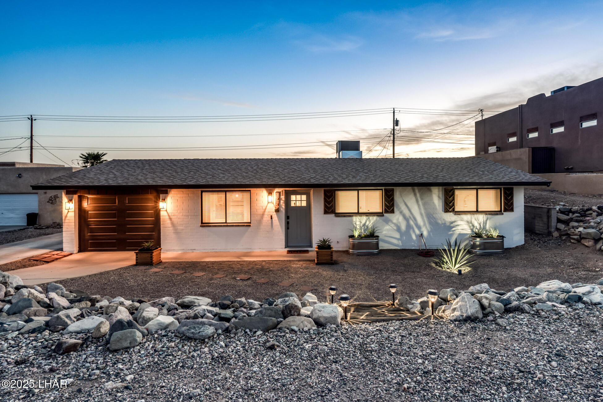 155 El Rio Dr