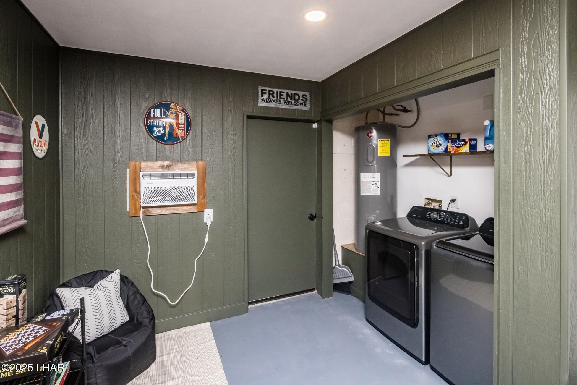 155 El Rio Dr