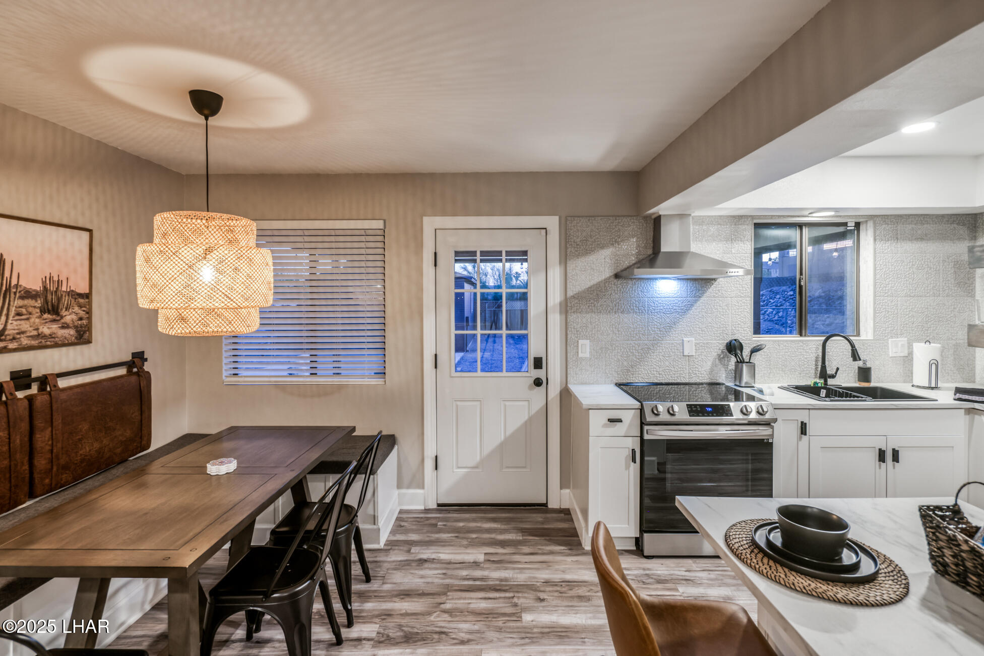 155 El Rio Dr