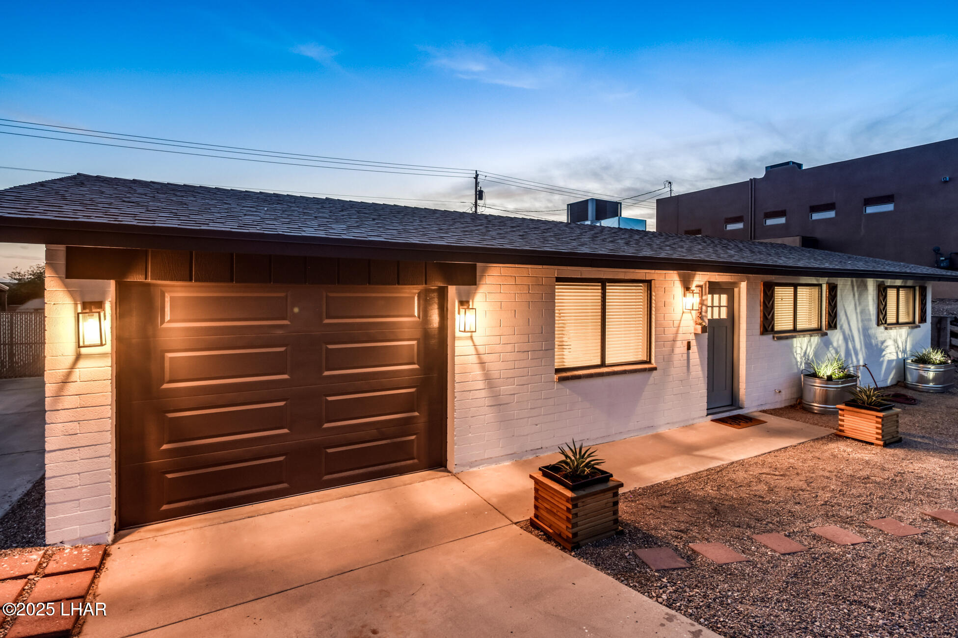 155 El Rio Dr