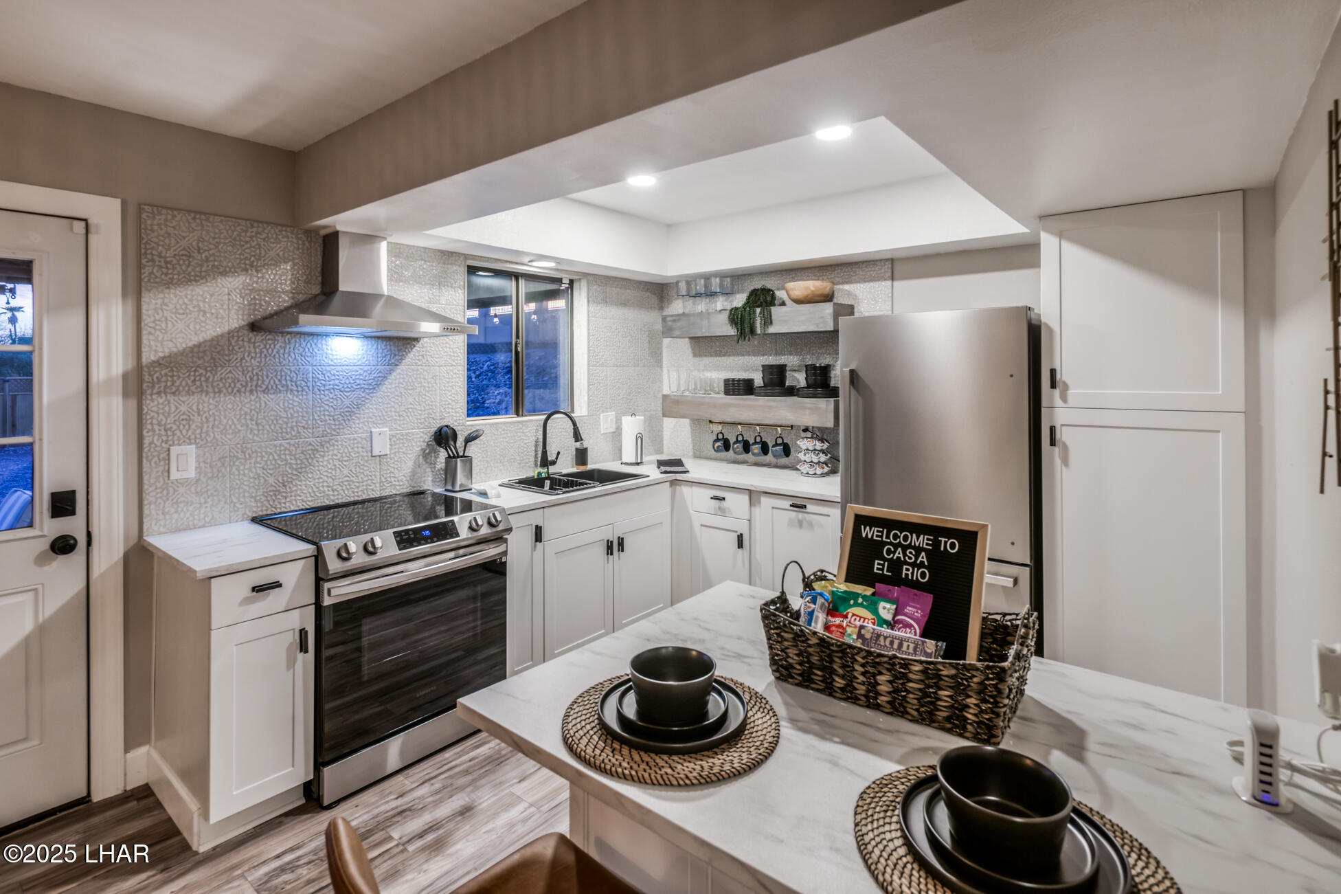 155 El Rio Dr