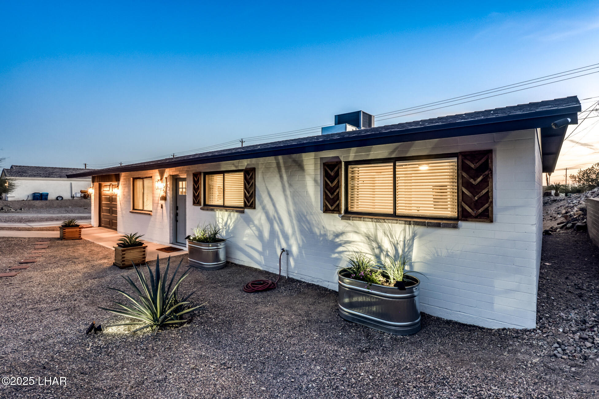 155 El Rio Dr