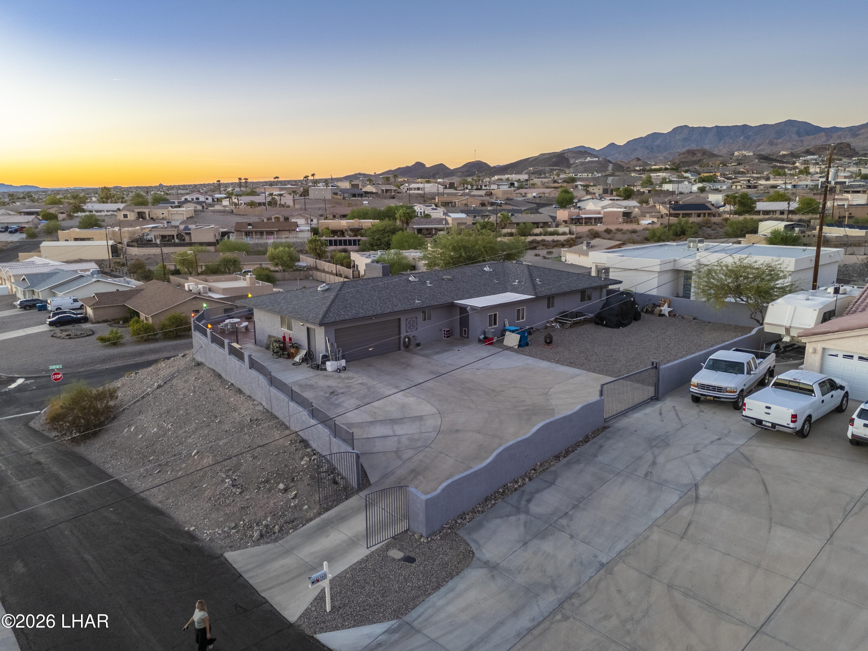 4056 Sponson Dr