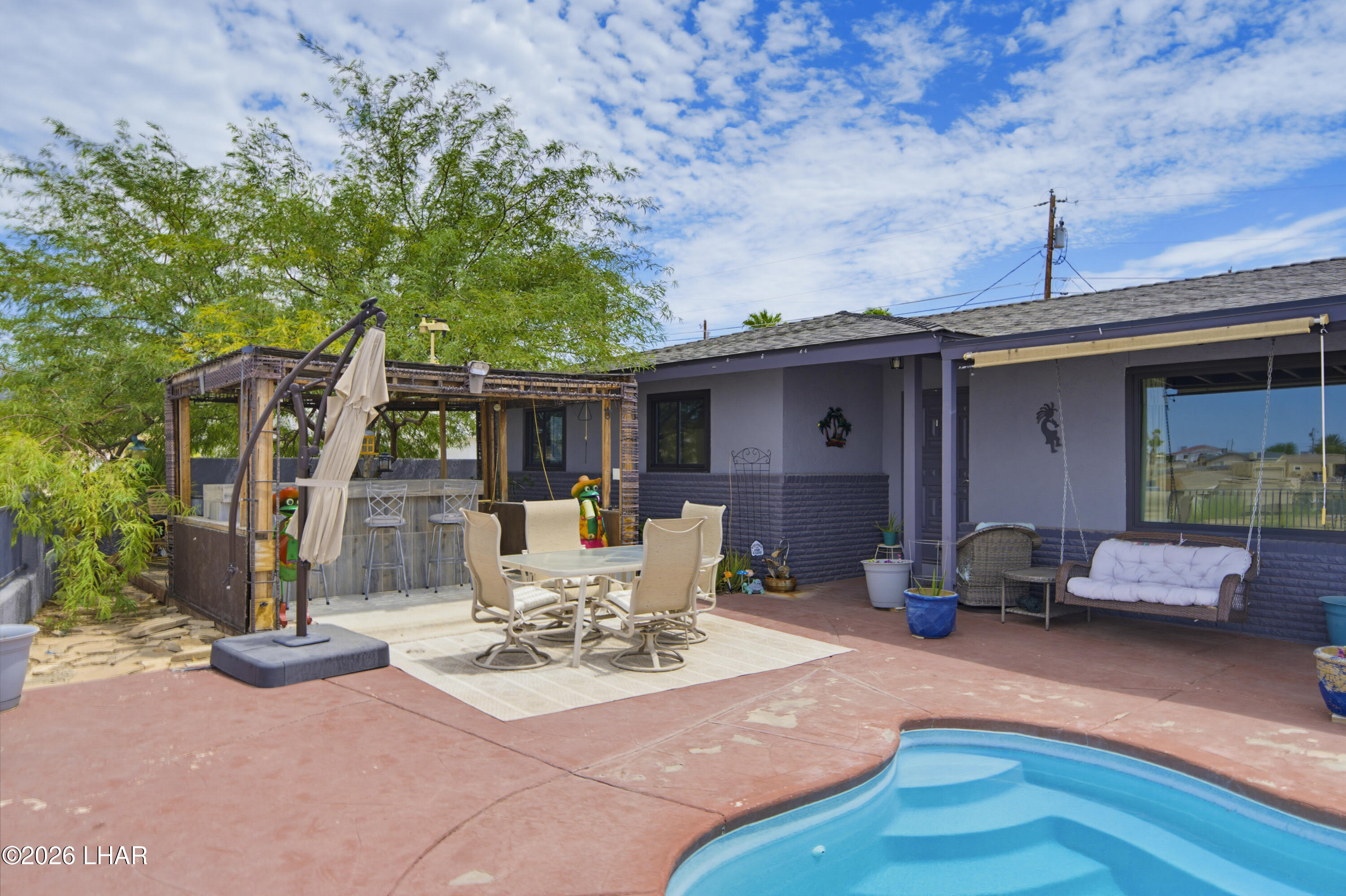 4056 Sponson Dr