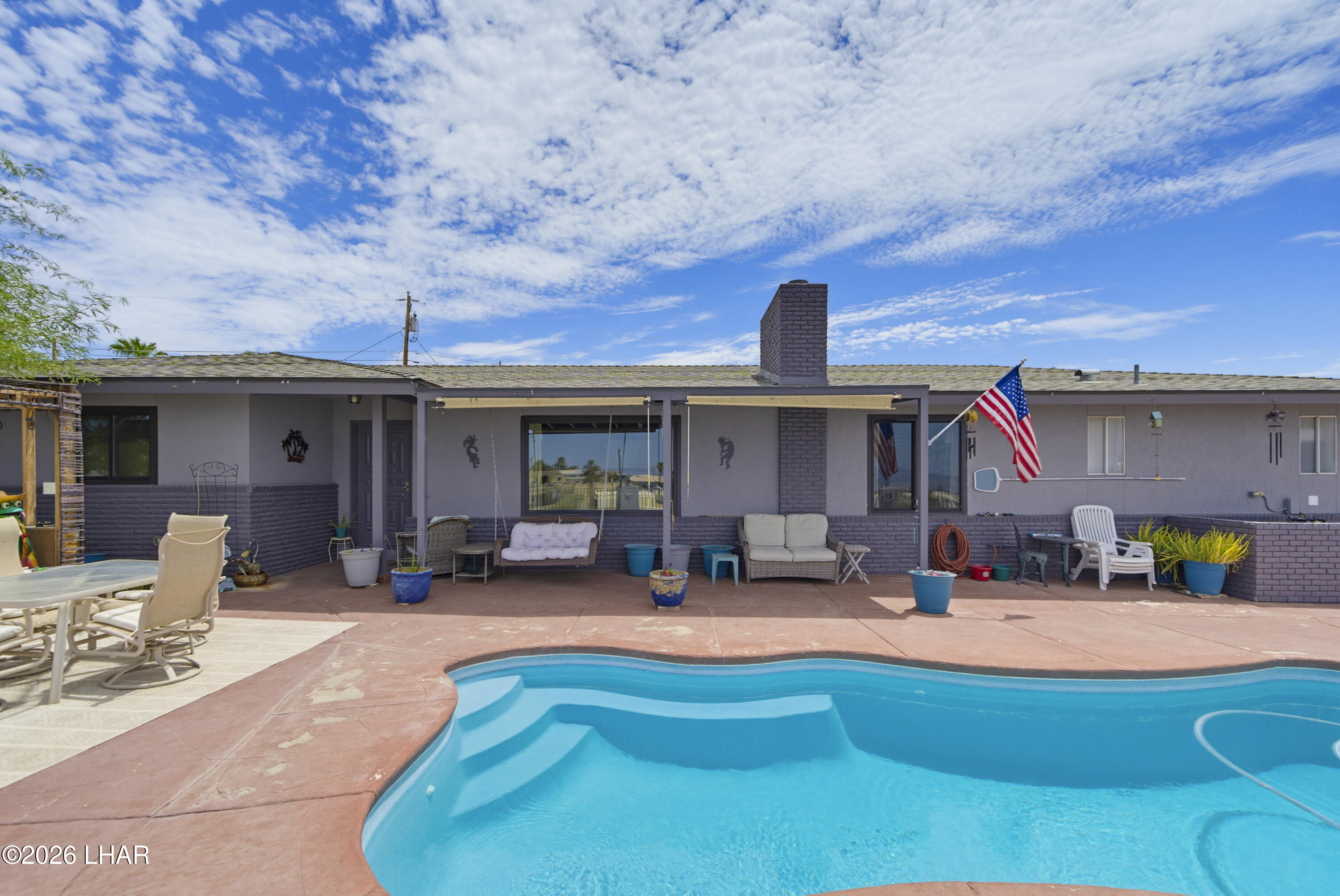 4056 Sponson Dr