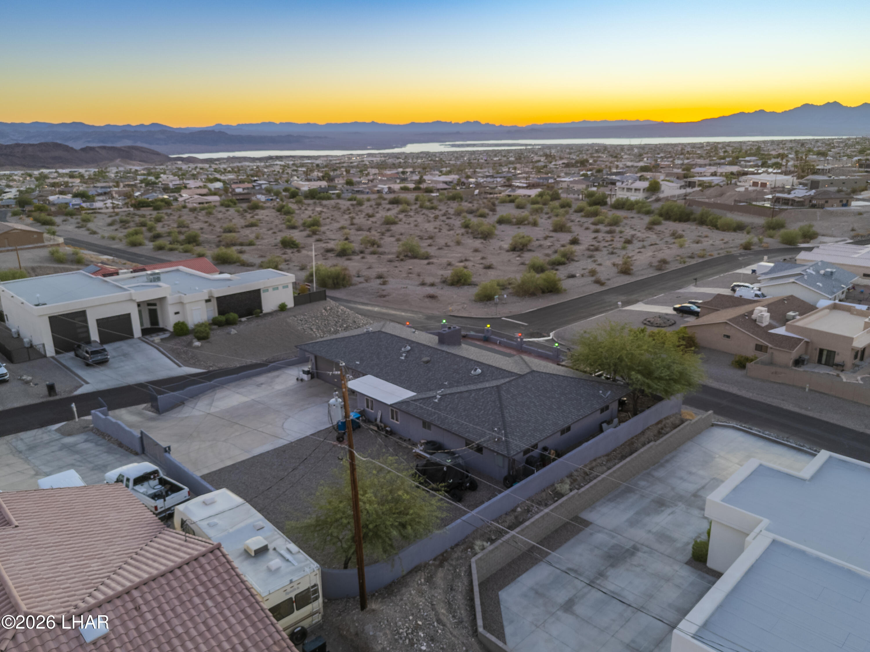 4056 Sponson Dr
