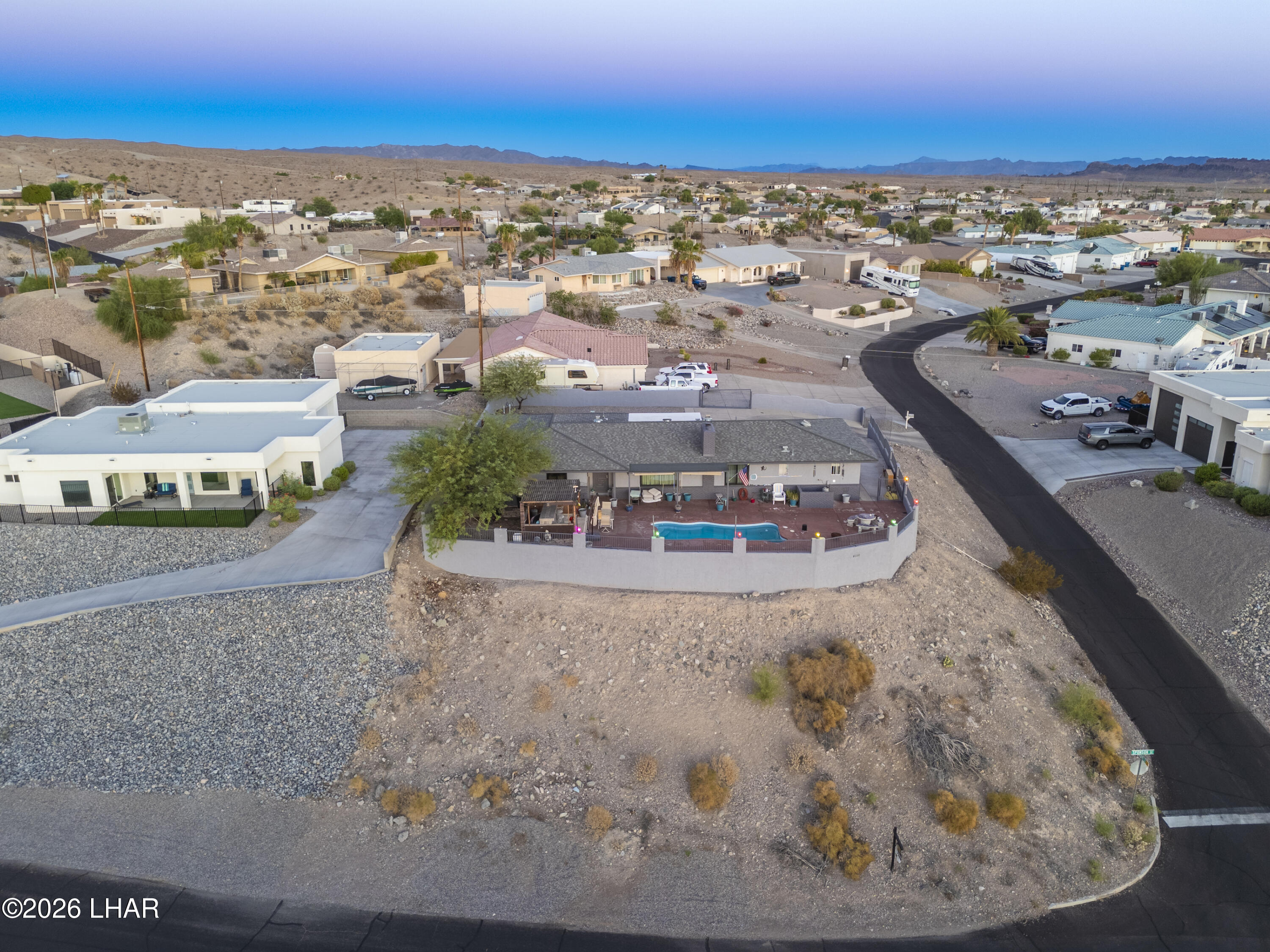 4056 Sponson Dr