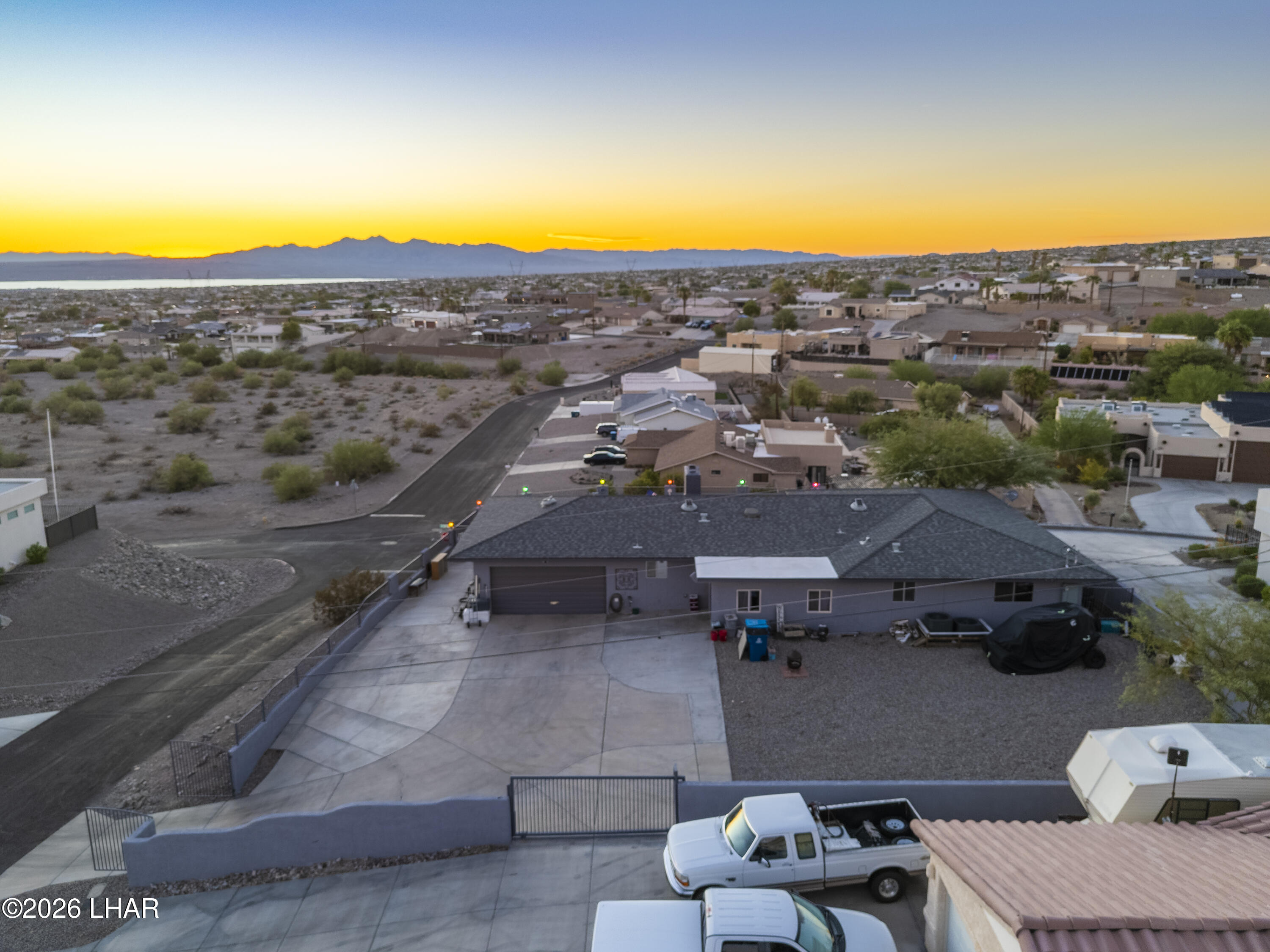 4056 Sponson Dr