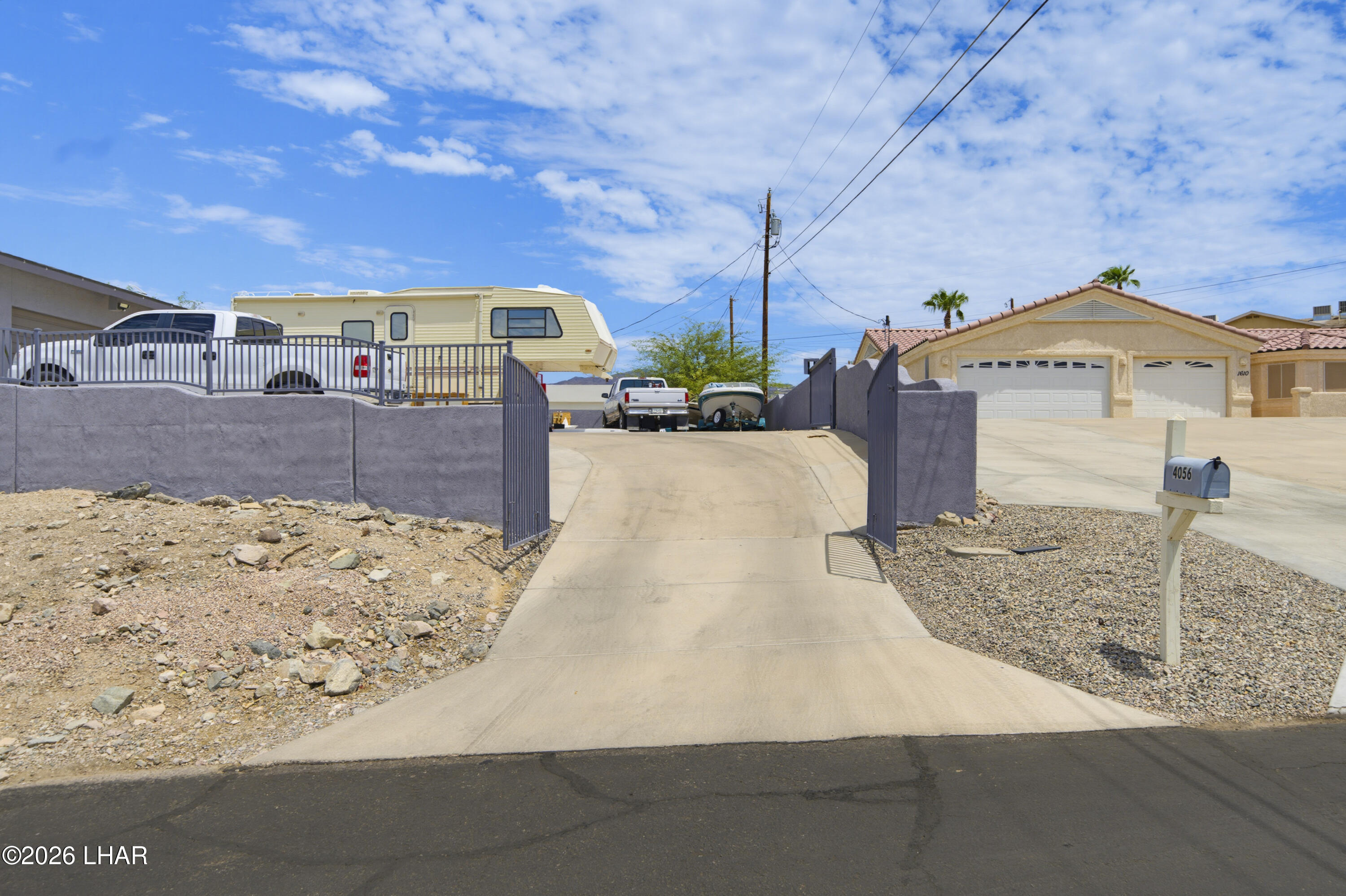 4056 Sponson Dr
