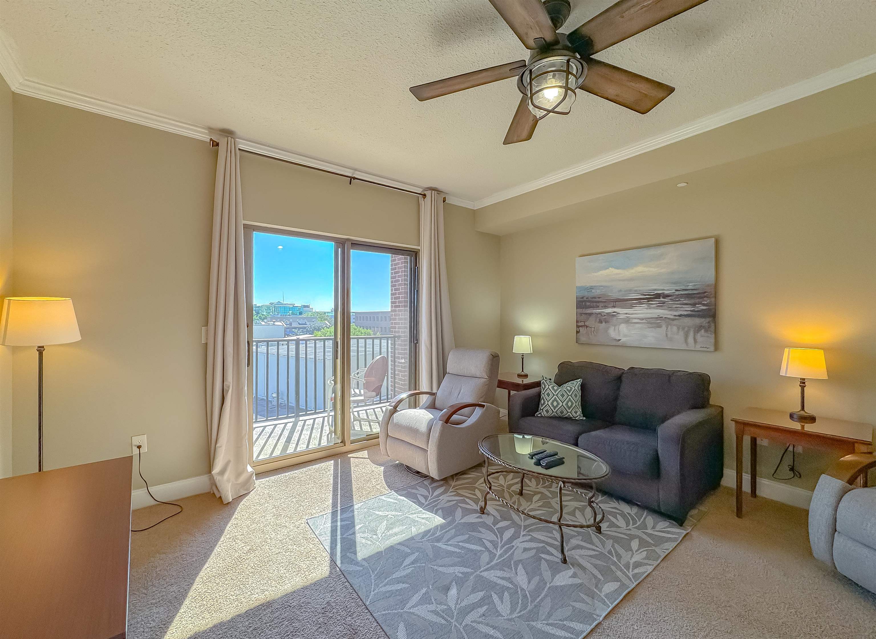 215 W College Avenue Unit: 709