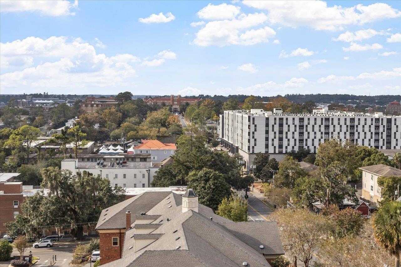 215 W College Avenue Unit: 604
