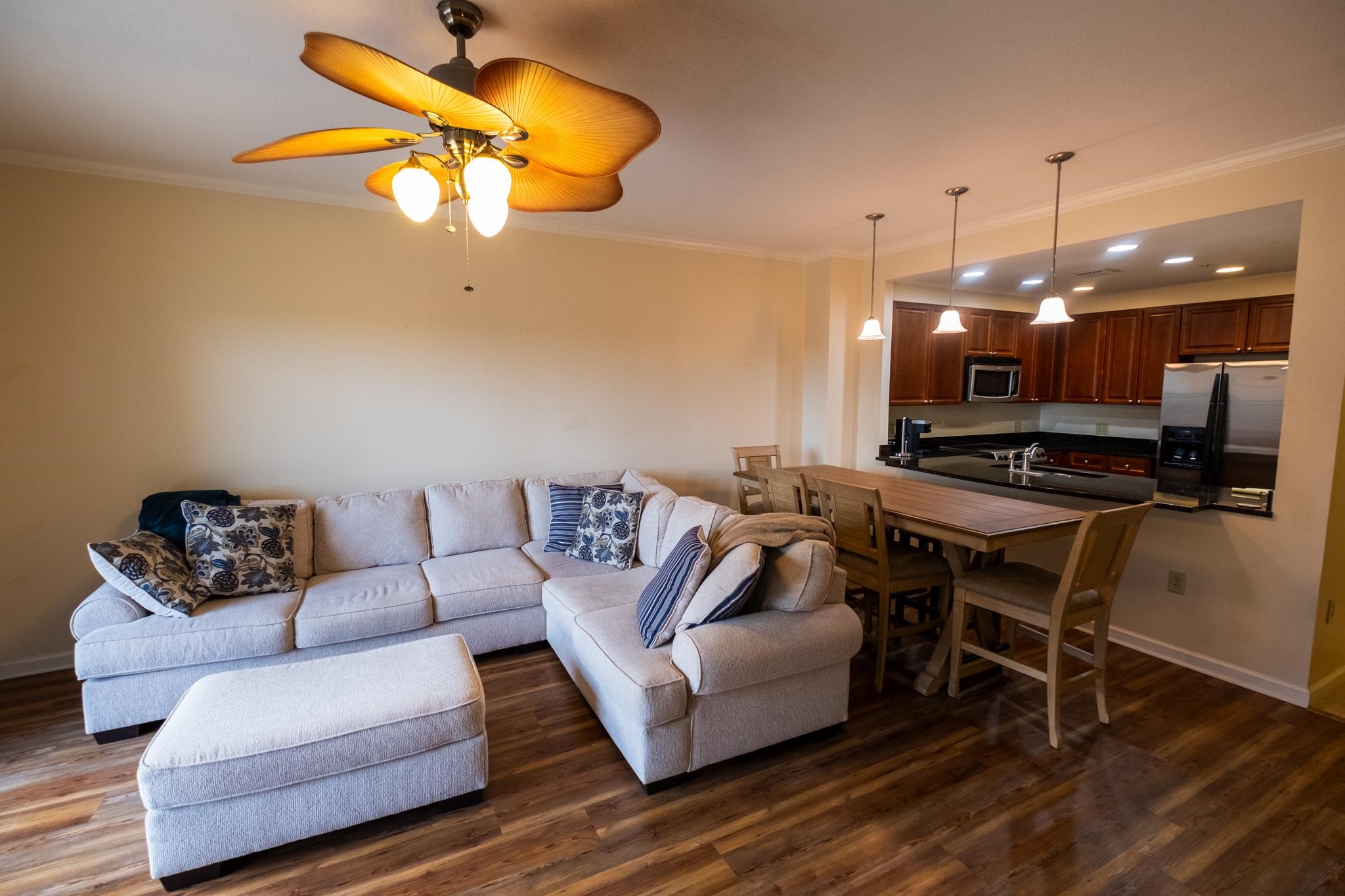121 N Monroe Street Unit: 5004