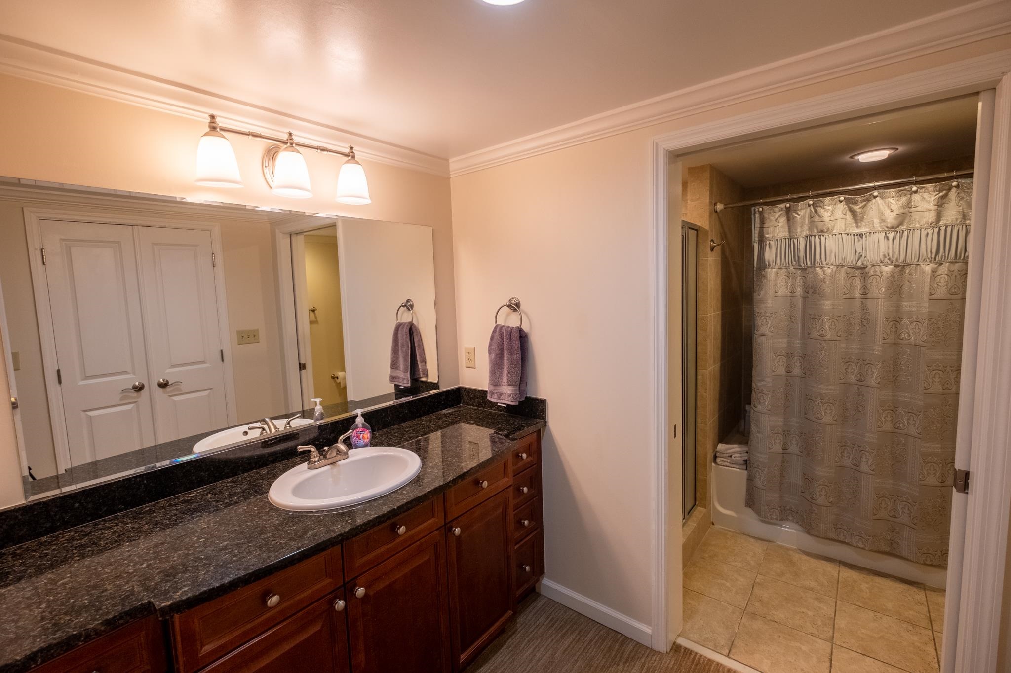 121 N Monroe Street Unit: 5004