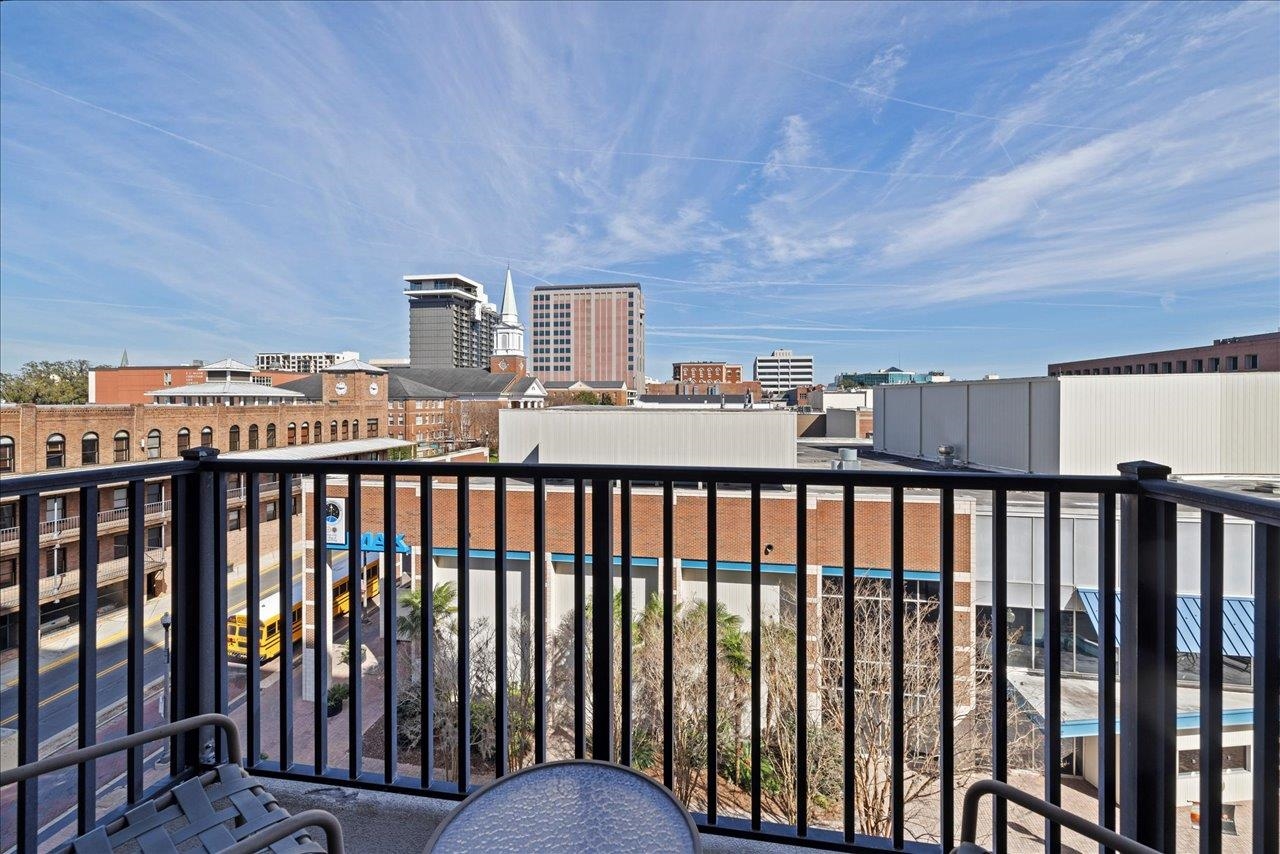 215 W COLLEGE AVE Unit 510E