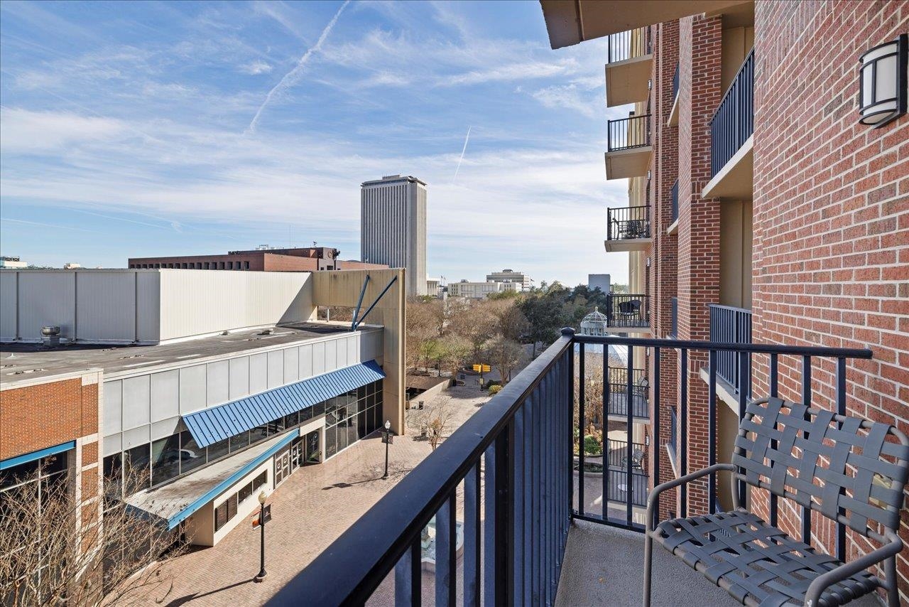 215 W COLLEGE AVE Unit 510E