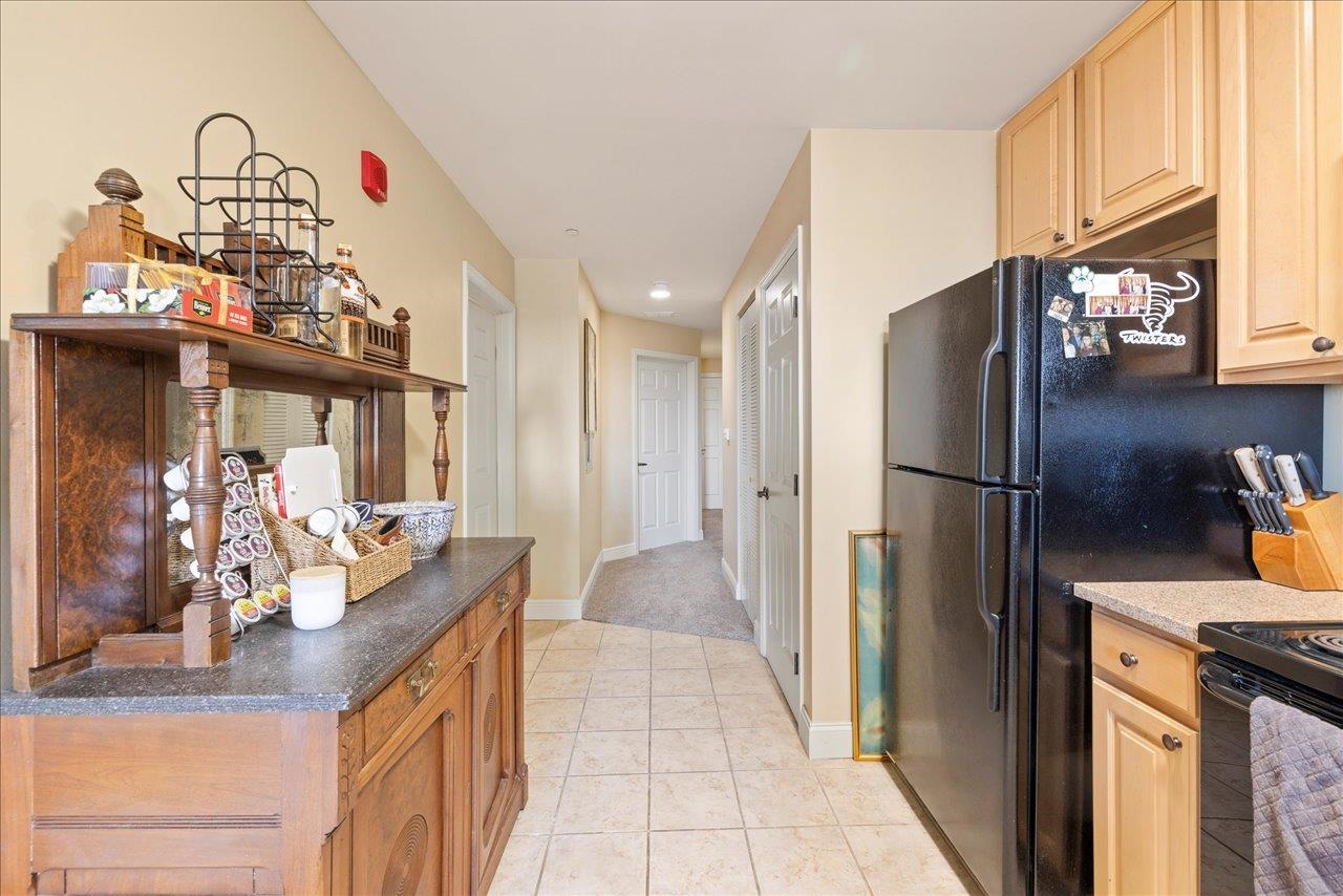 215 W College Avenue Unit: 406A
