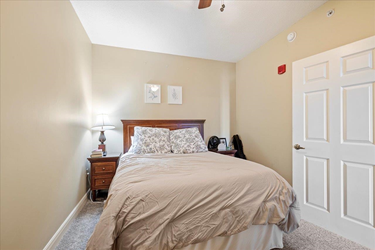 215 W College Avenue Unit: 406A