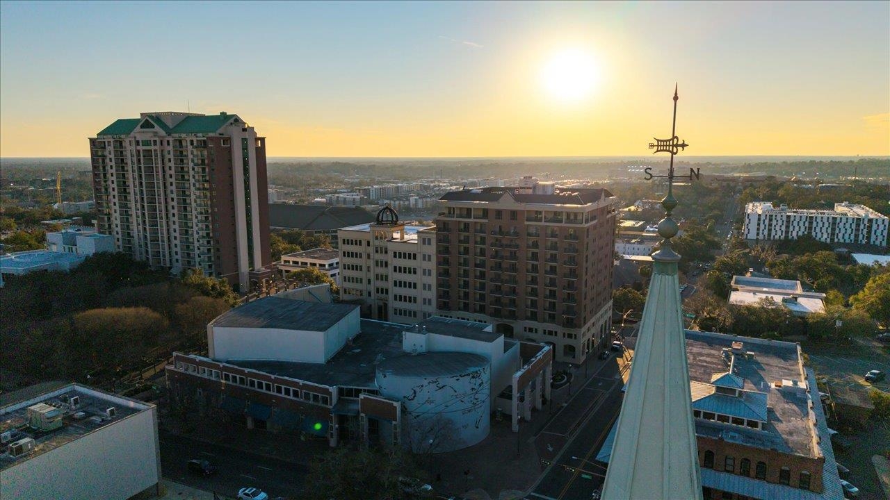 215 W College Avenue Unit: 406A