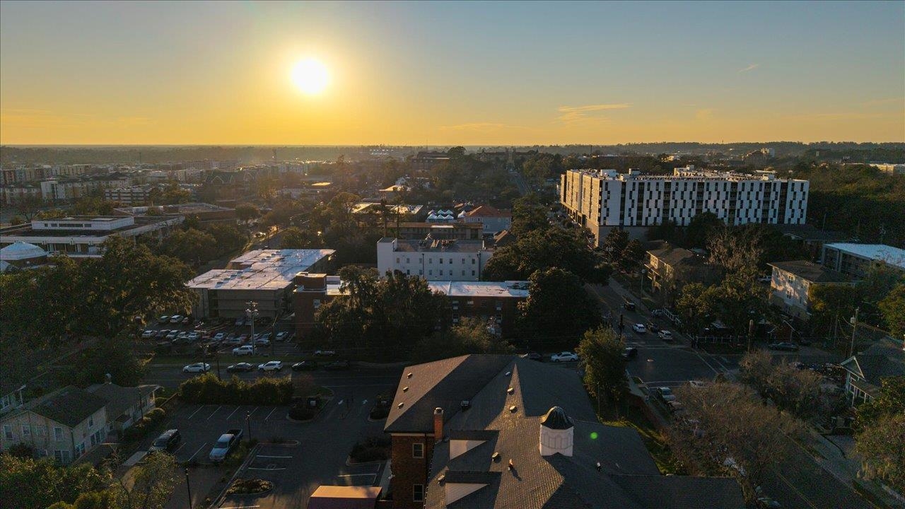 215 W College Avenue Unit: 406A