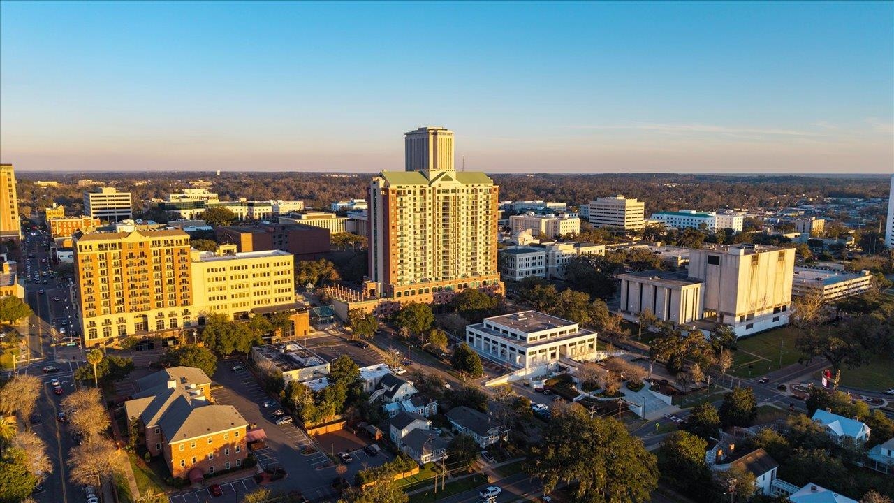 215 W College Avenue Unit: 406A
