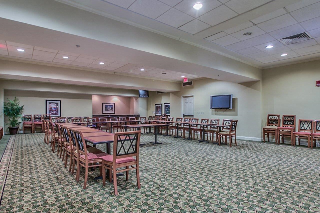 215 W College Avenue Unit: 406A
