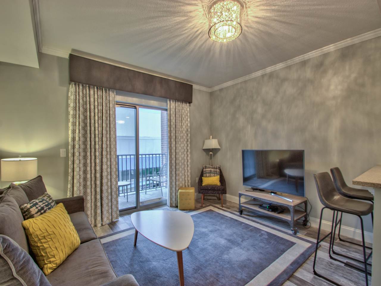 215 W College Unit 308 Avenue Unit: 308