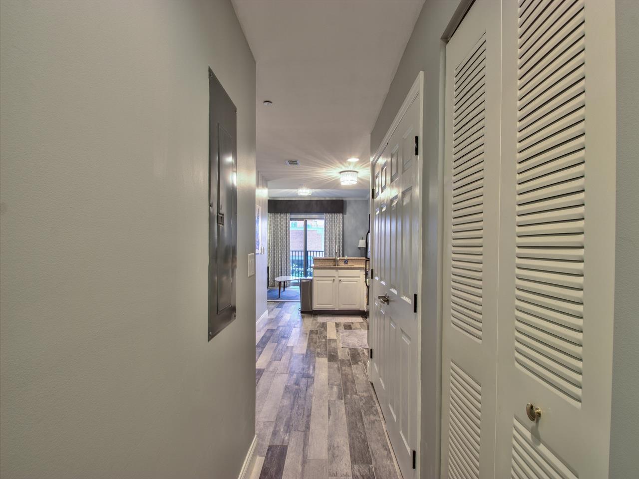 215 W College Unit 308 Avenue Unit: 308