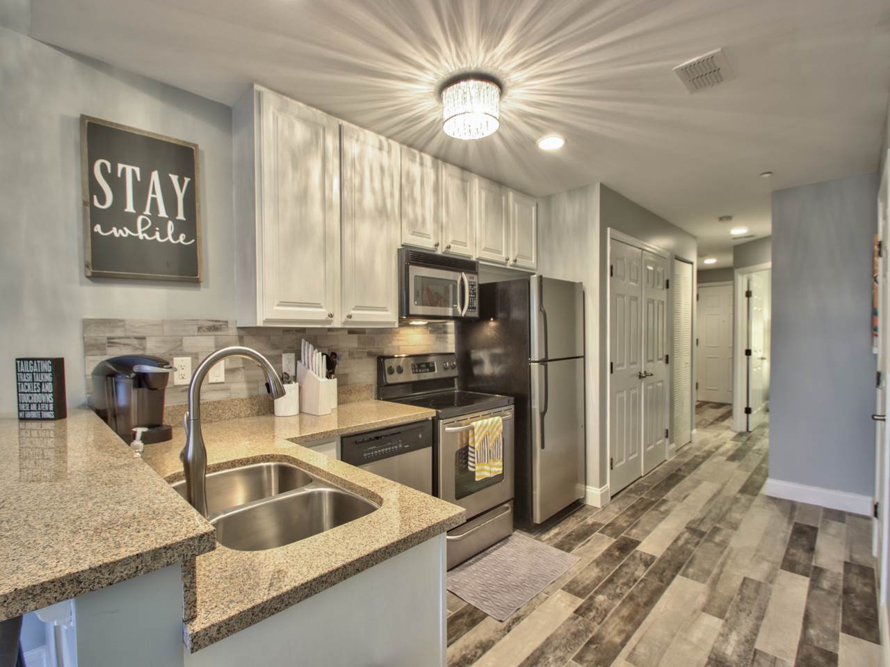 215 W College Unit 308 Avenue Unit: 308
