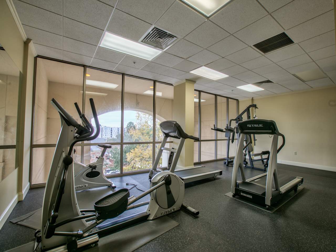 215 W College Unit 308 Avenue Unit: 308