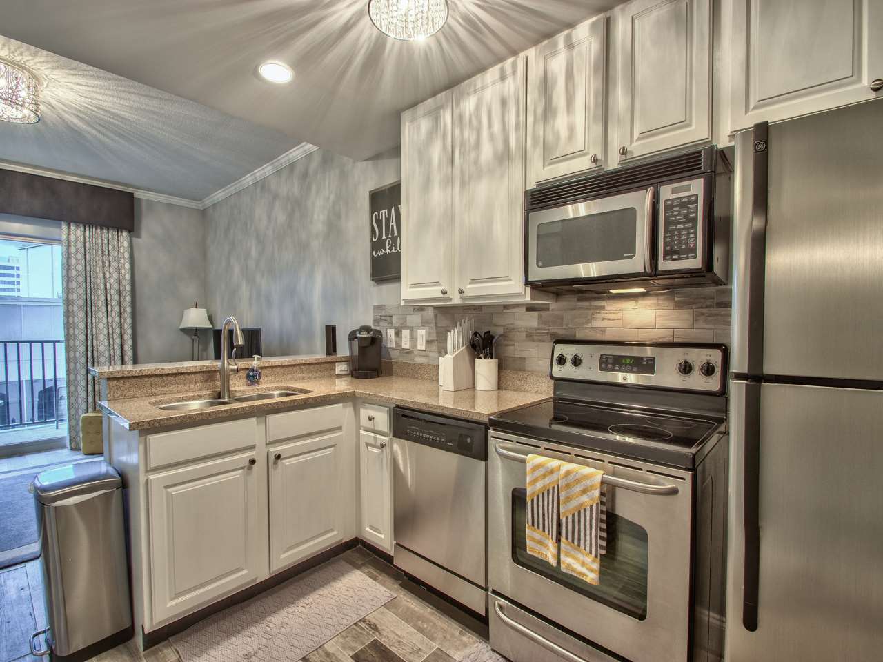 215 W College Unit 308 Avenue Unit: 308