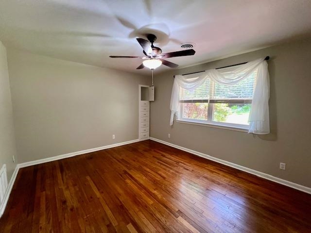 1913 SUNSET LN