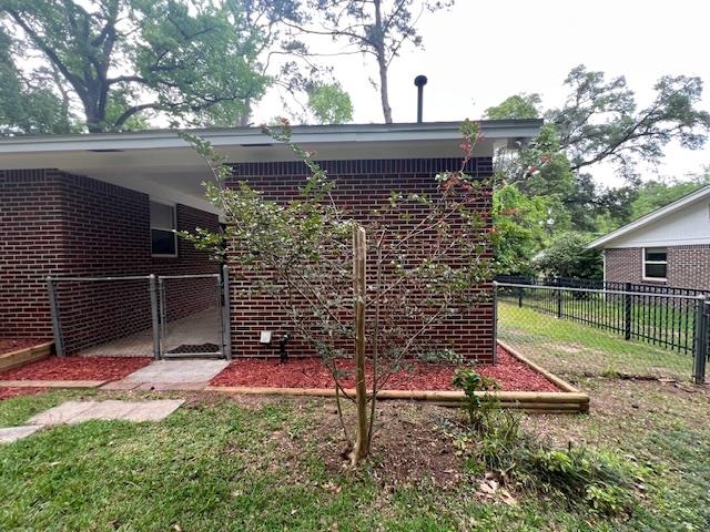 1913 SUNSET LN