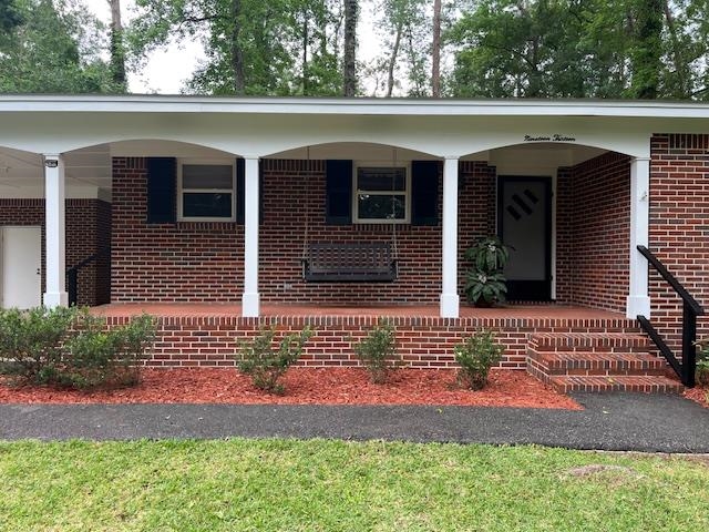 1913 SUNSET LN