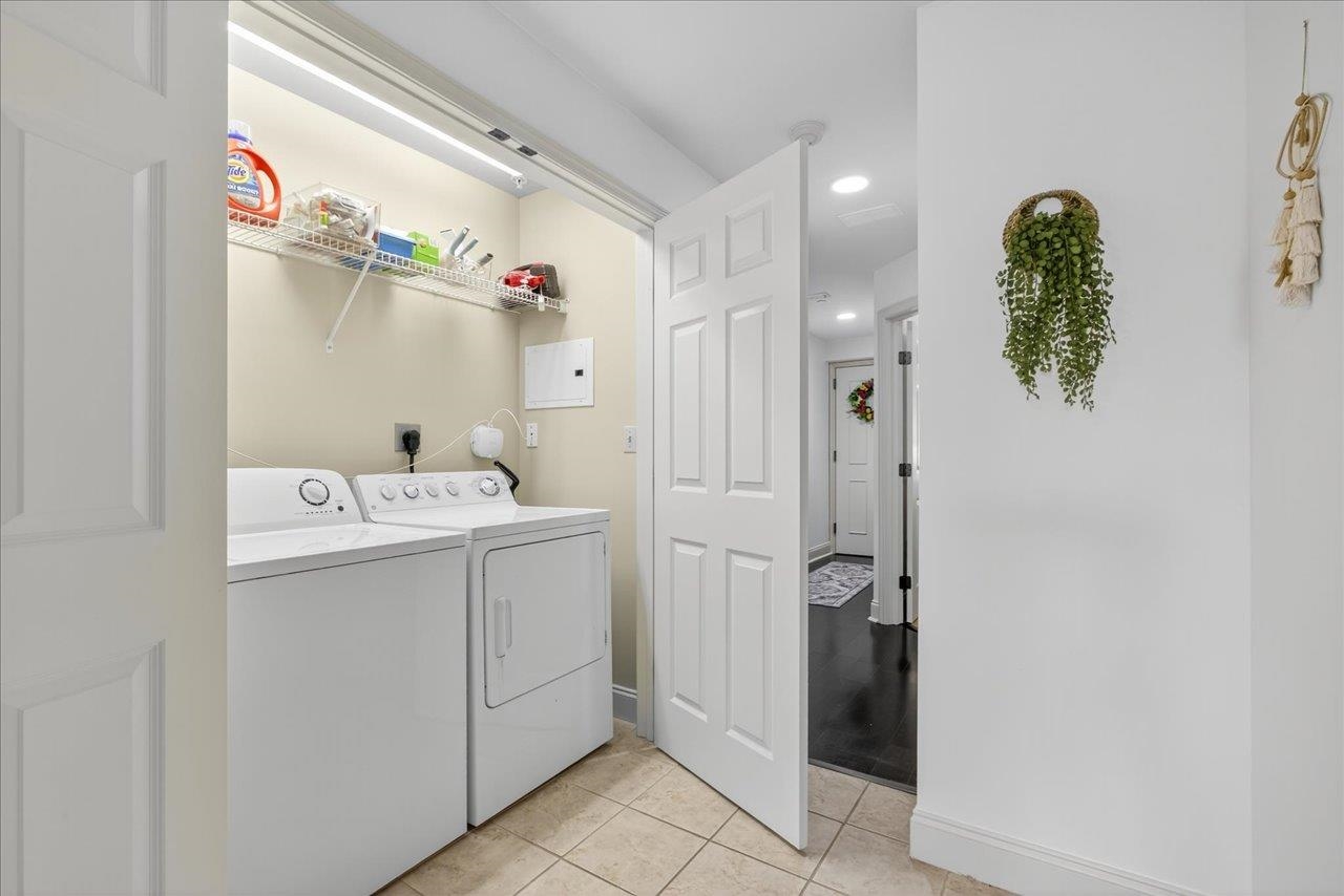 215 W COLLEGE Avenue Unit: 510