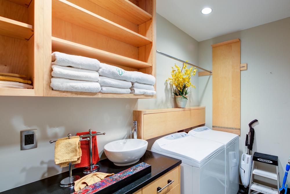 215 W College Ave Penthouse Unit 1101