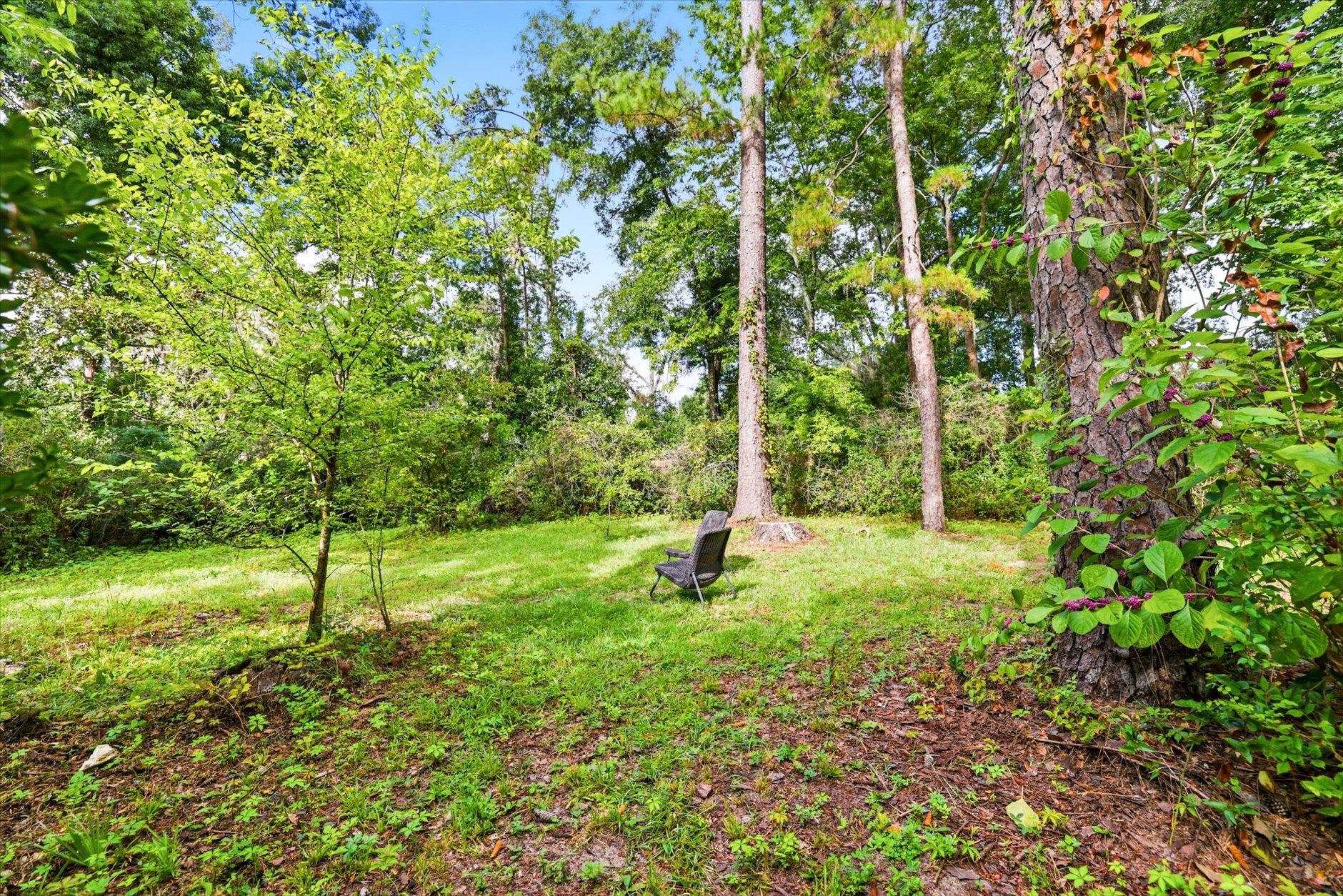 1318 W Indianhead Drive