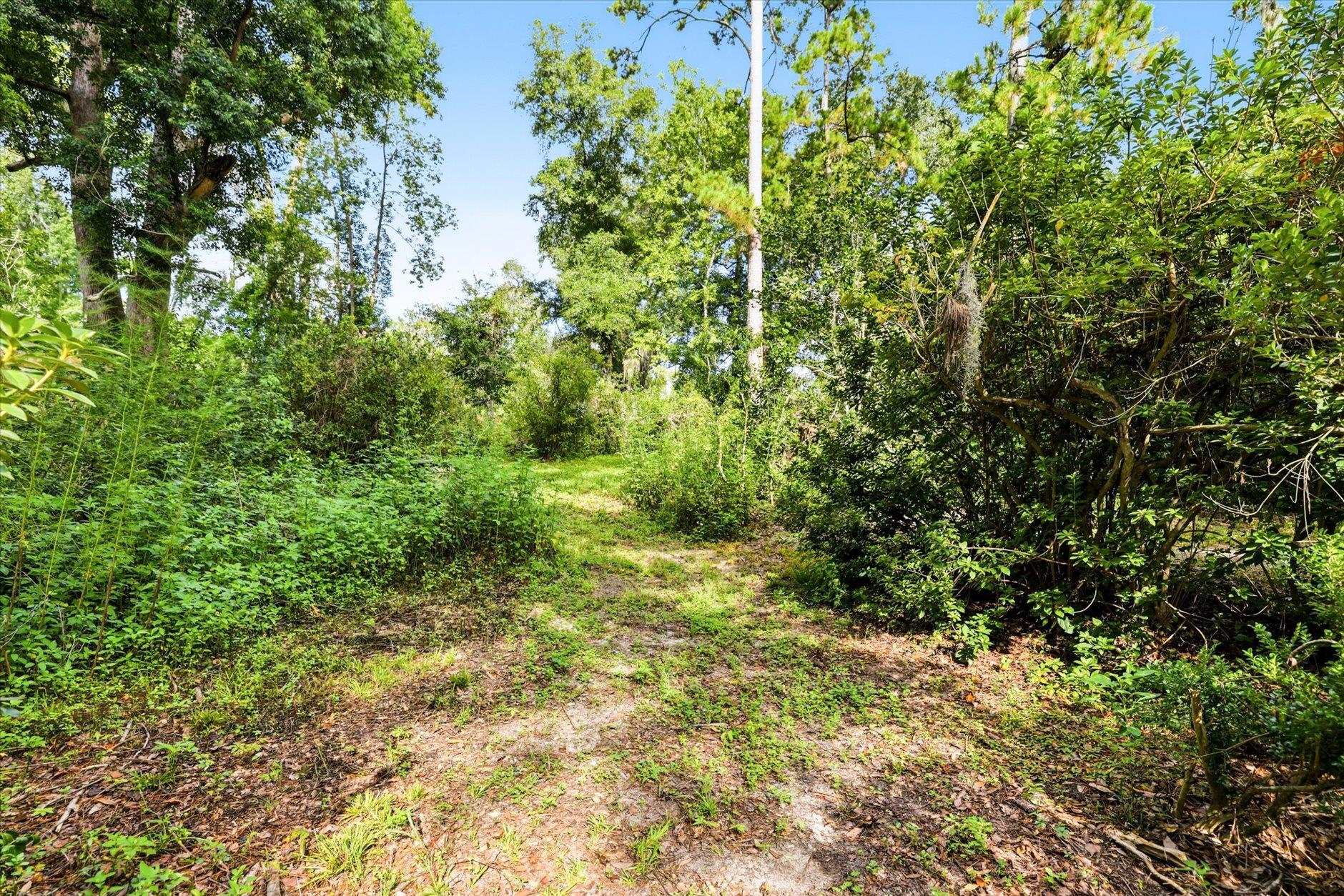 1318 W Indianhead Drive
