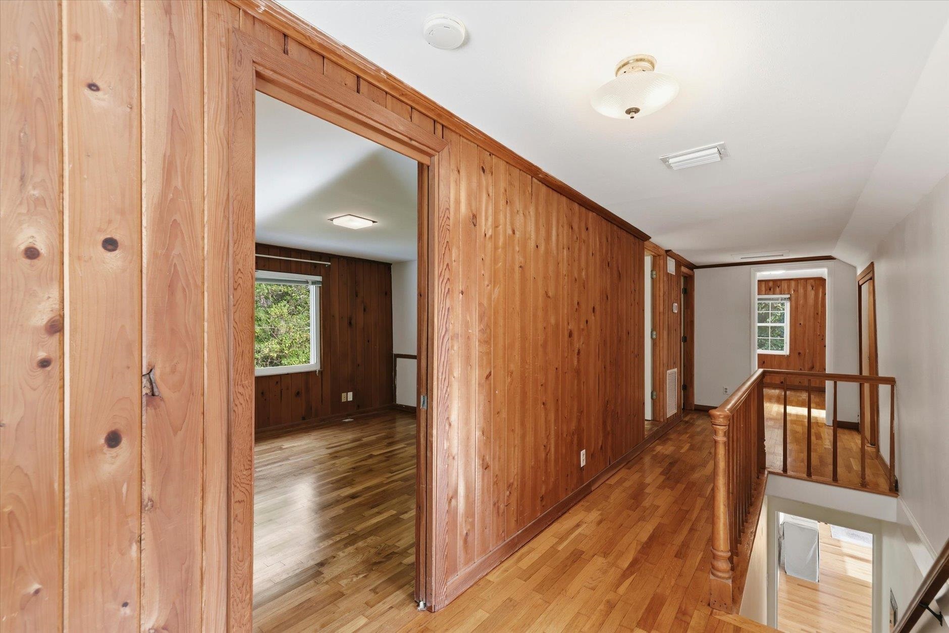 1318 W Indianhead Drive
