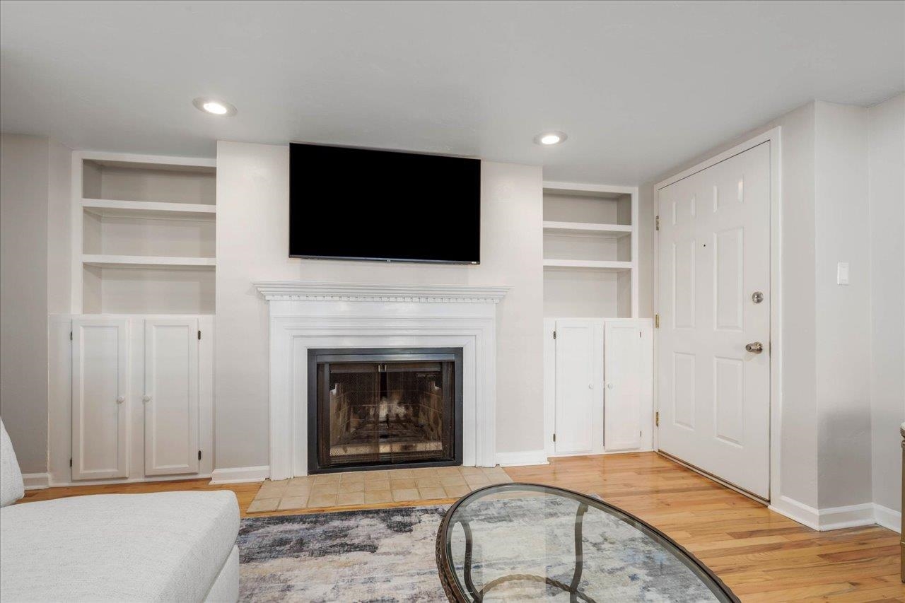 517 E Jefferson Street Unit: 45