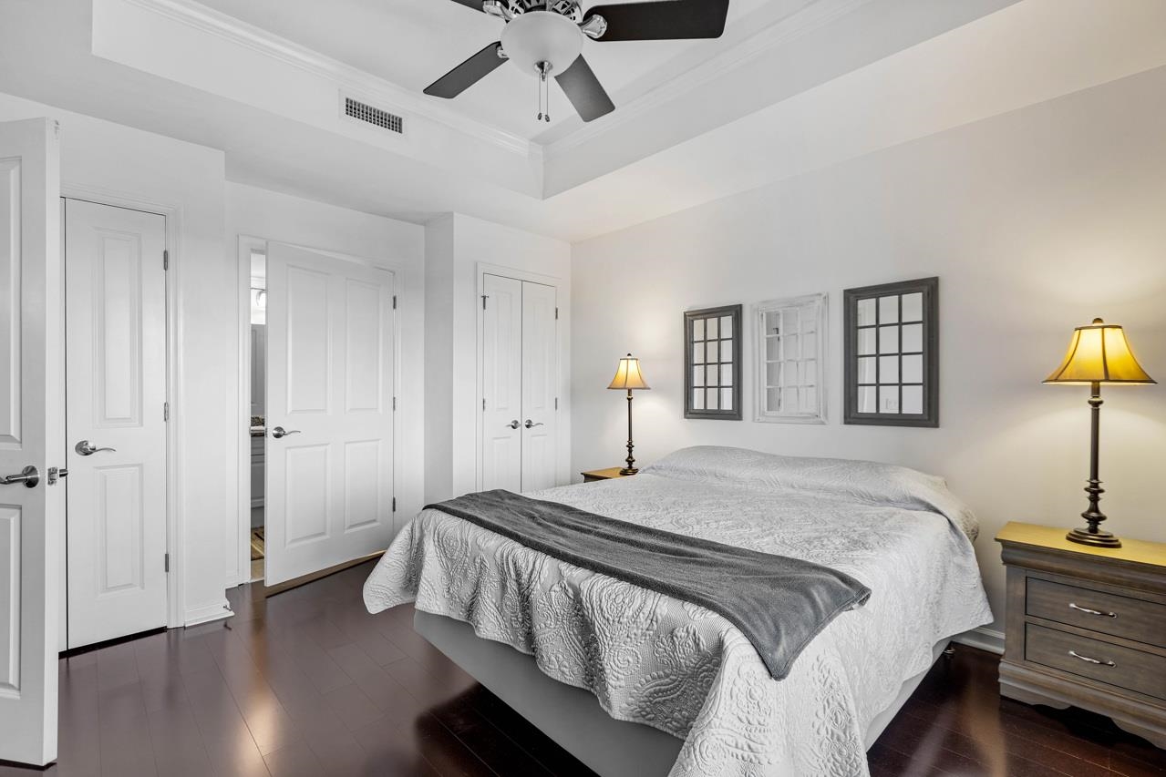 121 N Monroe Street Unit: 7008
