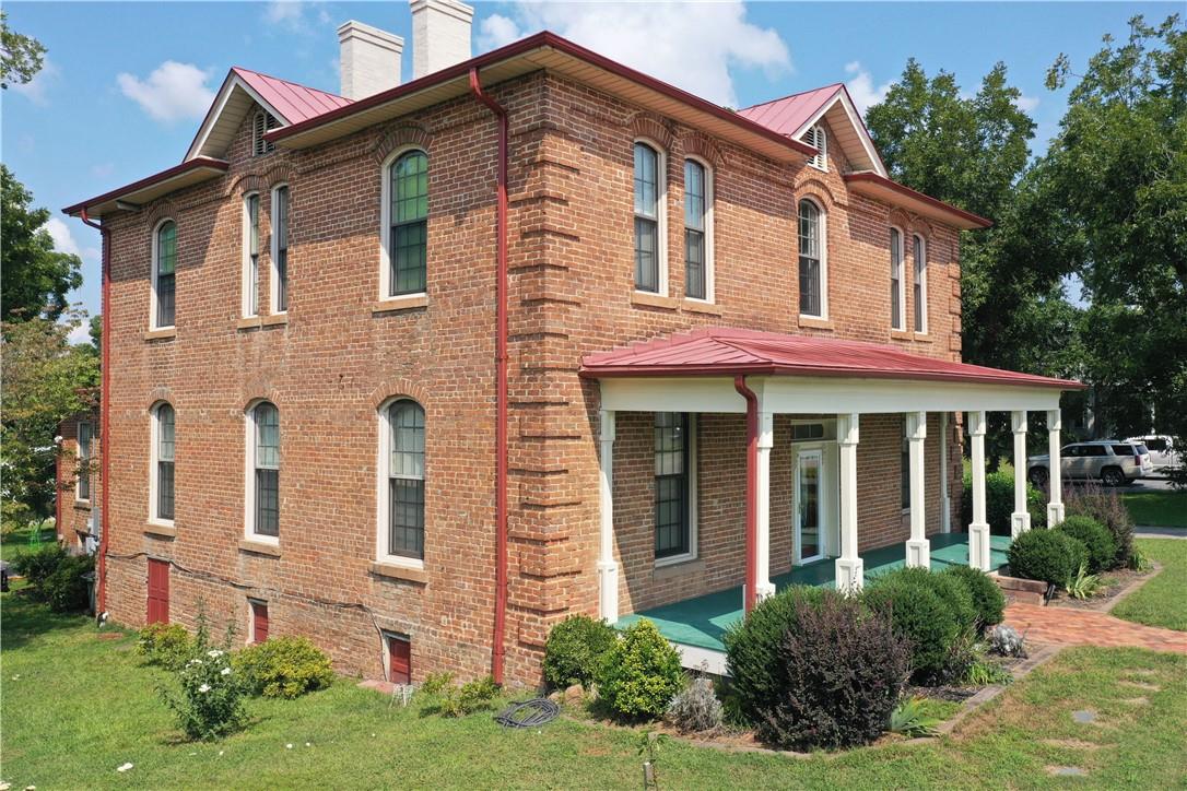 318 Camden Road