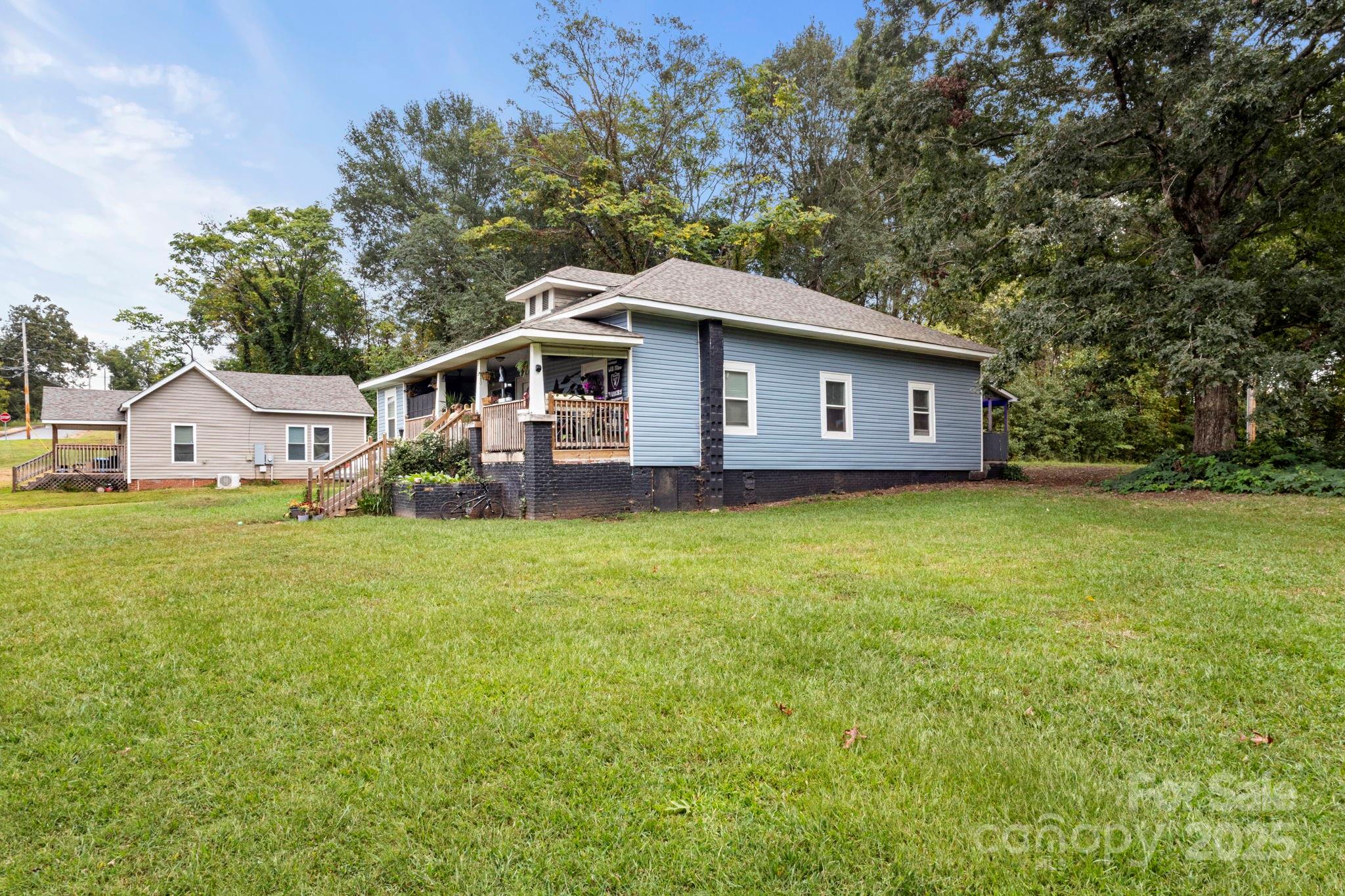 229 W Liberty Street