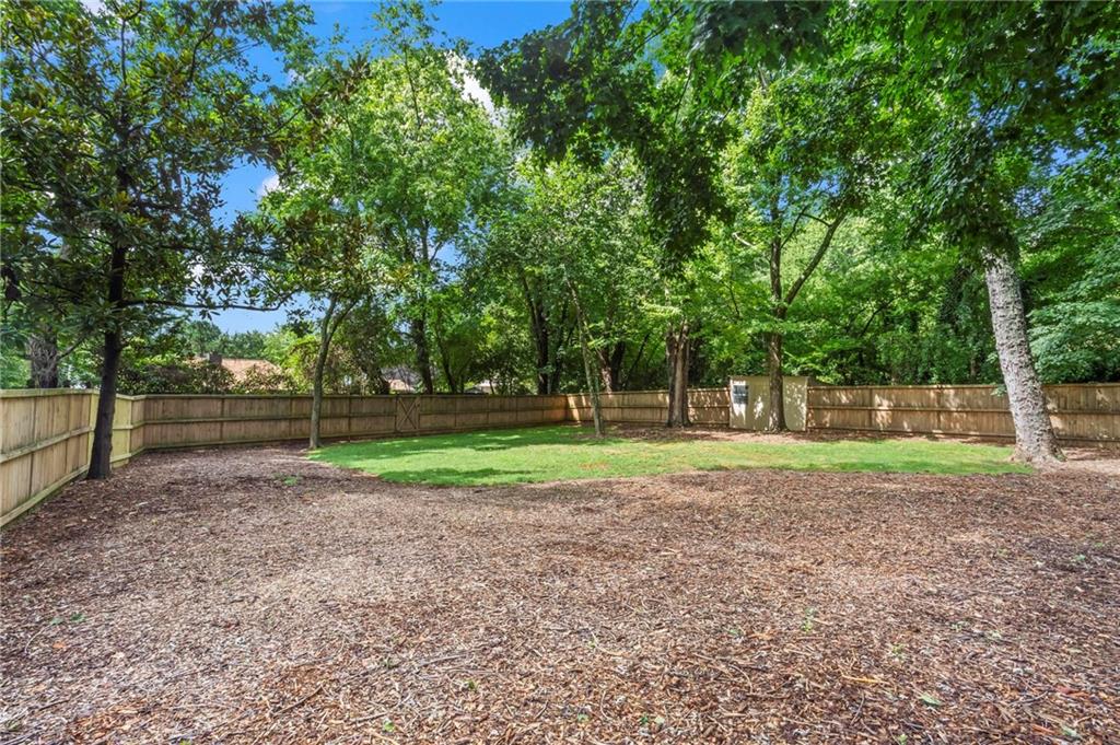 110 Suburban Drive NE