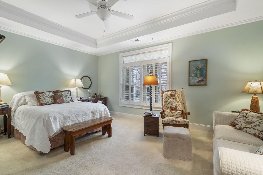 417 Clairemont Avenue Unit 115