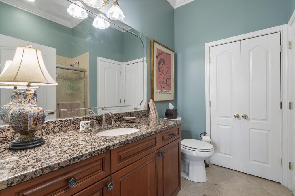 417 Clairemont Avenue Unit 115