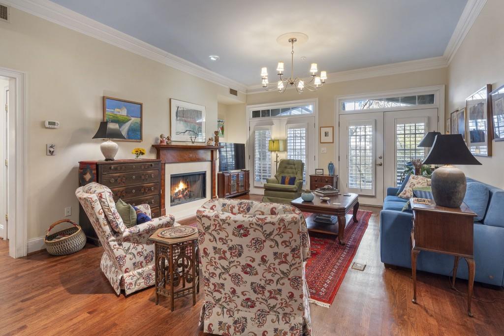 417 Clairemont Avenue Unit 115