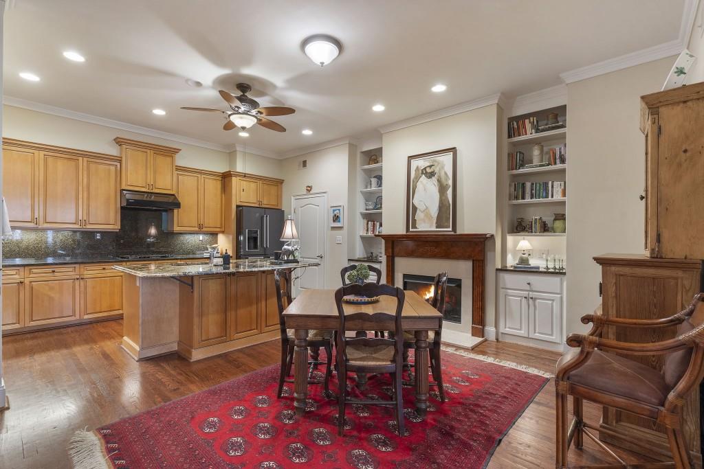 417 Clairemont Avenue Unit 115