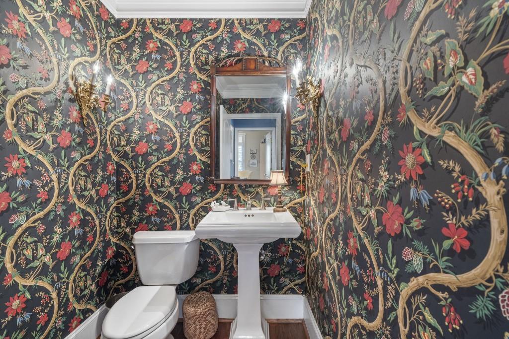 417 Clairemont Avenue Unit 115