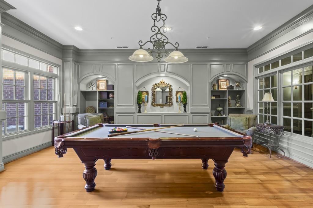 417 Clairemont Avenue Unit 115