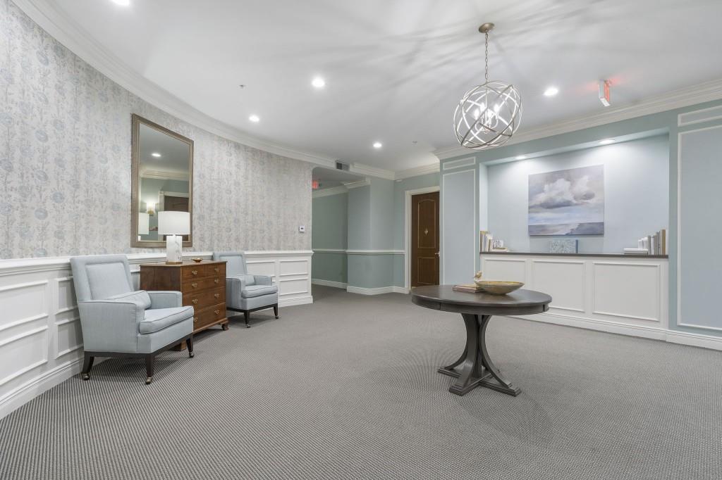 417 Clairemont Avenue Unit 115